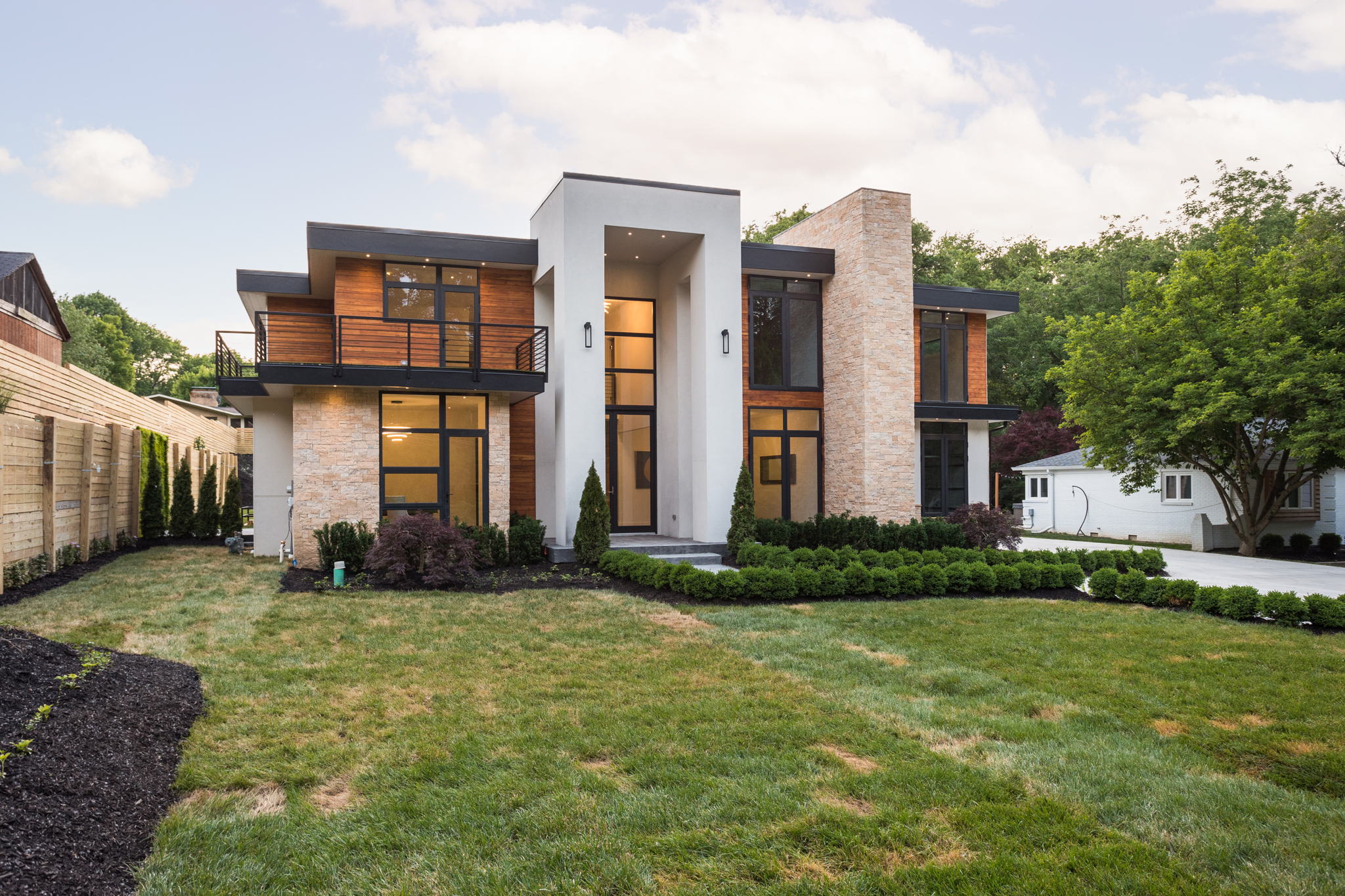 Eaton custom home — daytime exterior